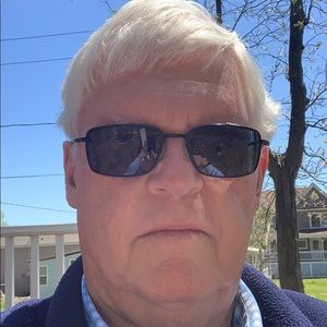 Meet your Posher, Jeffrey